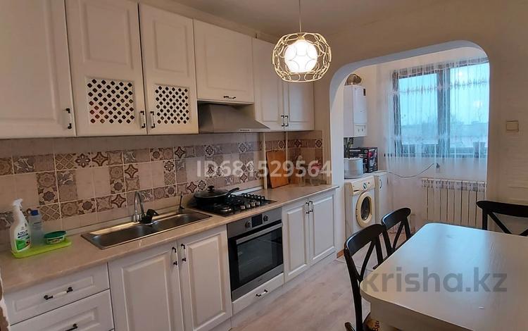 3-бөлмелі пәтер, 60 м², 4/5 қабат, 17-й микрорайон, 17-й микрорайон 8 — ул Шаяхметова, Магнум, бағасы: 26 млн 〒 в Шымкенте, Енбекшинский р-н — фото 20