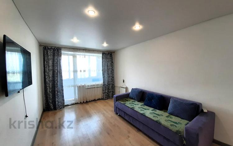 2-комнатная квартира · 50.3 м² · 9/9 этаж, 8-й мкр. за 13 млн ₸ в Темиртау — фото 2