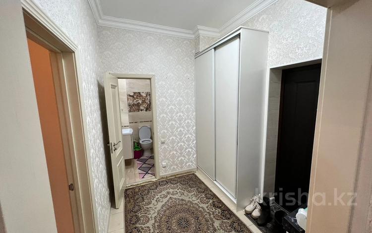 2-бөлмелі пәтер · 48 м² · 1/9 қабат, ул. Ханов Керея и Жанибека 12/1, бағасы: 250 000 ₸ в Астане, Есильский р-н — фото 2