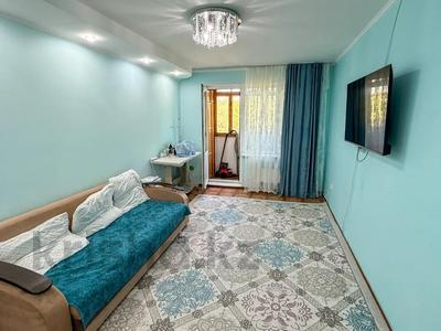 3-бөлмелі пәтер · 62 м² · 3/5 қабат, Ракишева 27, бағасы: 18 млн ₸ в Талдыкоргане, мкр Жастар