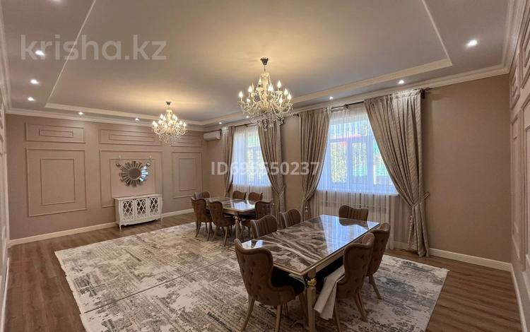 Жеке үй · 5 бөлме · 252 м² · 8.8 жүзд., мкр Самал, Есбулай би, бағасы: 95 млн ₸ в Атырау — фото 2