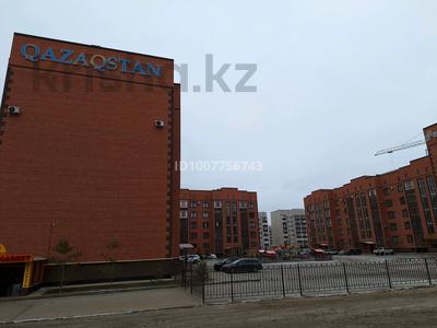 1-комнатная квартира · 52 м² · 1/5 этаж, мкр. Алтын орда, Мангилик Ел 32 за 160 000 〒 в Актобе