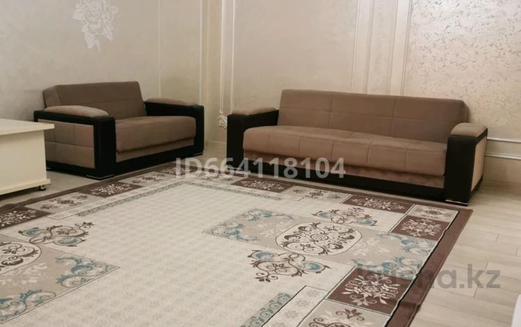 4-комнатная квартира · 130 м² · 5/11 этаж, проспект Кунаева 36 за 35 000 ₸ в Шымкенте, Аль-Фарабийский р-н — фото 143