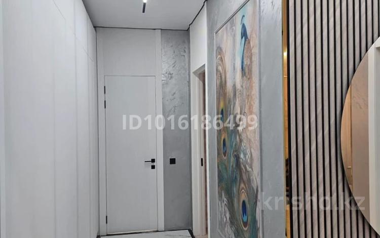 2-комнатная квартира · 64 м² · 5/9 этаж, Жубан Молдагалиев 5 за 350 000 ₸ в Астане, Нура р-н — фото 2