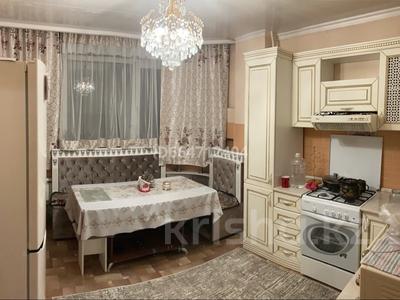 3-бөлмелі пәтер · 76 м² · 1/9 қабат, Райымбека 243г, бағасы: 60 млн ₸ в Алматы, Жетысуский р-н