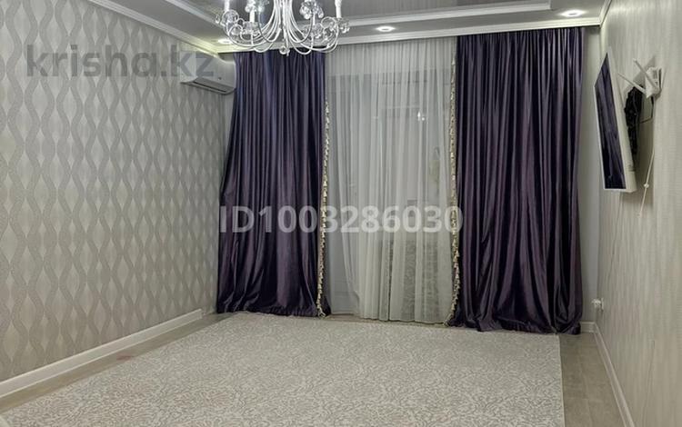 2-комнатная квартира · 57.3 м² · 5/5 этаж, 34-й мкр 15 за 16.3 млн ₸ в Актау — фото 2