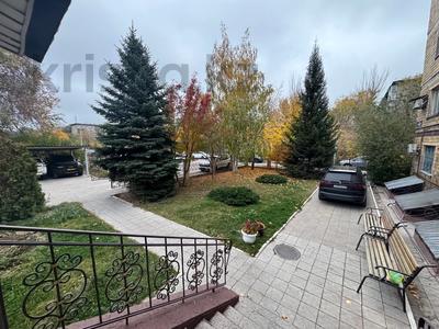 4-бөлмелі пәтер · 111 м² · 2 қабат, Ерубаева 50/2 — Т.д. Азат, бағасы: 39.9 млн ₸ в Караганде, Казыбек би р-н