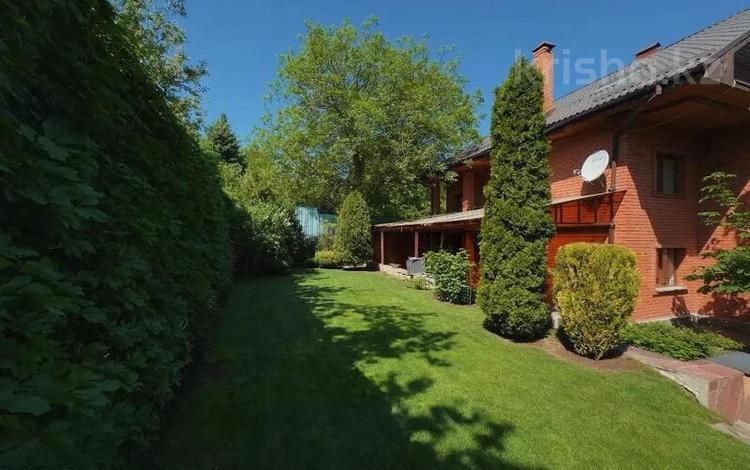 Жеке үй · 6 бөлме · 530 м², мкр Коктобе, Кыз Жибек 47 — Омаровой, бағасы: 2 млн 〒 в Алматы, Медеуский р-н — фото 3