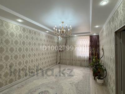 3-комнатная квартира · 106 м² · 2/3 этаж, мкр &quot;Шыгыс 2&quot;, Мкрн Шыгыс 2 160 за 26 млн 〒 в Актау, мкр "Шыгыс 2"