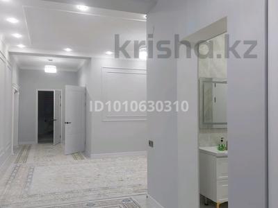 Отдельный дом · 4 комнаты · 270 м² · 12 сот., Арай шугыла 93 — Возле 15 школы за 65 млн ₸ в 