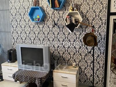 1-бөлмелі пәтер · 40 м² · 4/5 қабат, Пушкина 23, бағасы: 15 000 ₸ в Алматы, Медеуский р-н