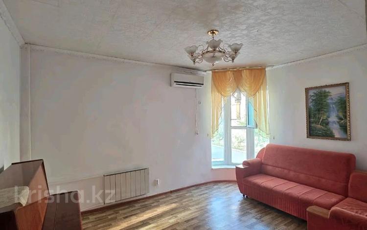 2-бөлмелі пәтер · 59.3 м² · 2/6 қабат, Алашахана 25а, бағасы: 15 млн ₸ в Жезказгане — фото 2