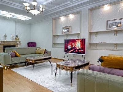 4-бөлмелі пәтер · 187.9 м² · 3/7 қабат, Фурманова 301, бағасы: 230 млн ₸ в Алматы, Медеуский р-н