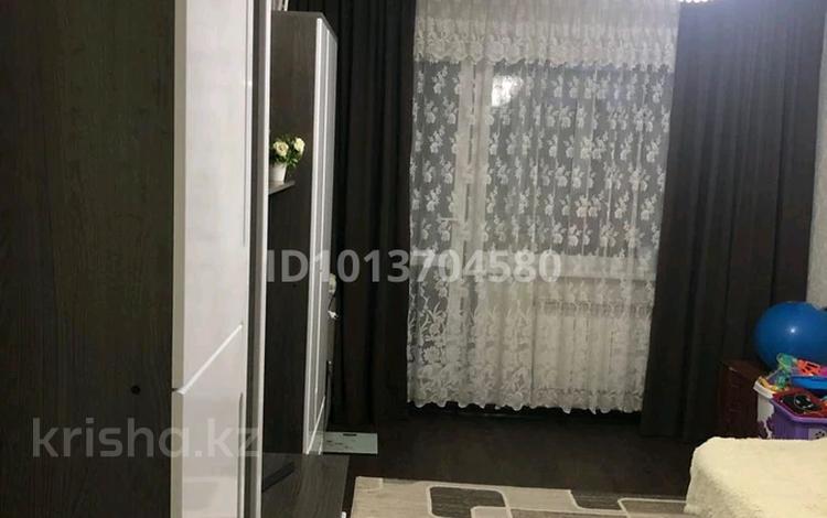 2-комнатная квартира · 45 м² · 4/5 этаж, Майкудук, Майкудук, 17й микрорайон 39 за 11.5 млн ₸ в Караганде, Алихана Бокейханова р-н — фото 2