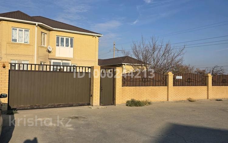 Отдельный дом · 5 комнат · 500 м² · 9 сот., Азильхан Нуршайыхов 28 — Магазин Салтанат за 75 млн ₸ в Атырау, мкр Химпоселок — фото 2