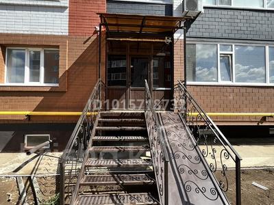 Кеңселер, дүкендер мен бутиктер, білім орталықтары · 62 м², бағасы: 300 000 ₸ в Актобе, мкр. Алтын орда