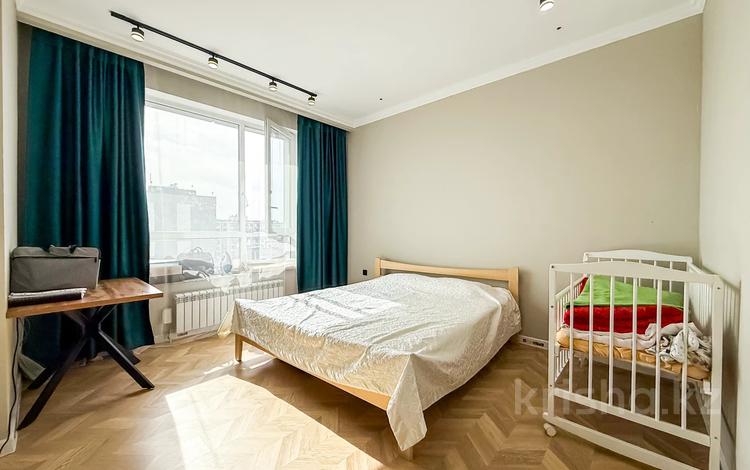 3-комнатная квартира · 76.6 м² · 15/17 этаж, Утеген батыра за 59.6 млн ₸ в Алматы, Алмалинский р-н — фото 2