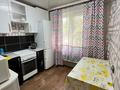 1-комнатная квартира · 38 м² · 2/5 этаж, Михаэлиса — Абая за 10 000 ₸ в Усть-Каменогорске — фото 4