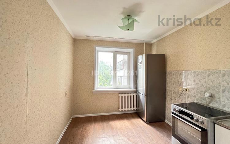 2-комнатная квартира · 54 м² · 3/9 этаж, мкр Юго-Восток, Таттмбета 21 — 101 гимназия, Норма, Магнум, Мечта, Грузинский дворик за 20 млн ₸ в Караганде, Казыбек би р-н — фото 2