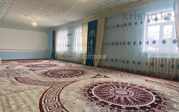 Отдельный дом • 8 комнат • 158 м² • 8 сот., Кожан Сарыбаев 12 — Майлина за 29 млн 〒 в Туркестане — фото 2