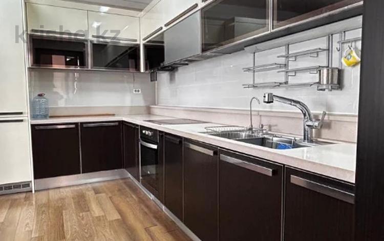4-комнатная квартира · 150 м² · 6/20 этаж, ул. Асанбая Аскарова 4 за 800 000 ₸ в Алматы, Бостандыкский р-н — фото 31
