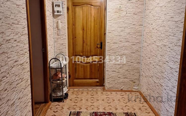 4-комнатная квартира · 79 м² · 4/5 этаж, Старый город, Жанкожа батыра за 170 000 〒 в Актобе — фото 2