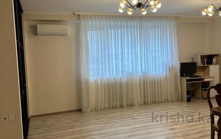 2-комнатная квартира · 64 м² · 2/8 этаж, Достык 14 за 40 млн ₸ в Астане, Есильский р-н — фото 2