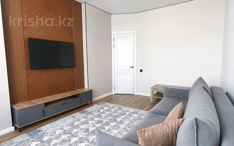 1-комнатная квартира · 38 м² · 17/19 этаж, Просп. Туран 57/1 за 250 000 ₸ в Астане, Нура р-н — фото 2