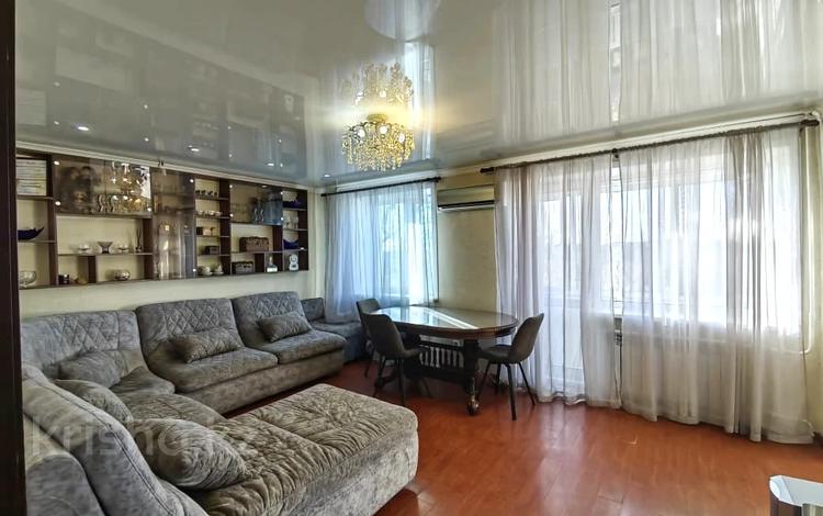 3-комнатная квартира · 71.4 м² · 4/5 этаж, мкр Новый Город, Ержанова 47/2 — Газалиева- Центральный парк за 30.9 млн ₸ в Караганде, Казыбек би р-н — фото 2