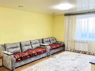 4-комнатная квартира · 100 м² · 1/9 этаж, Карбышева 44 за 35 000 ₸ в Усть-Каменогорске