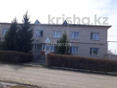 Участок · 39.5 соток, мкр Шанхай, Пожарского 50а, 50а/1 — Кондитерская фабрика за ~ 250 млн 〒 в Актобе