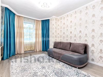 2-комнатная квартира · 60 м² · 2/12 этаж, Сауран 3/1 за 15 000 〒 в Астане, Есильский р-н