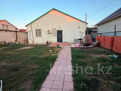 Отдельный дом · 4 комнаты · 100 м² · 4.4 сот., мкр Старый Аэропорт за 29 млн ₸ в Уральске