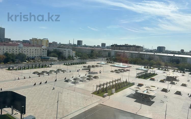 2-комнатная квартира · 72 м² · 9/9 этаж, мкр Сары Арка, Кулманова 107 за 200 000 ₸ в Атырау — фото 2