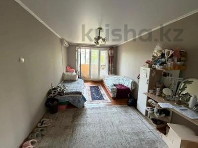 2-комнатная квартира · 44 м² · 5/5 этаж, мкр Казахфильм за 33 млн ₸ в Алматы, Бостандыкский р-н
