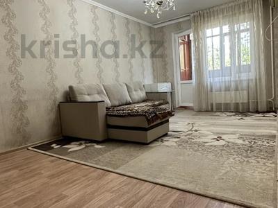 4-комнатная квартира, 74 м², 3/5 этаж, 4 микрорайон за 23 млн 〒 в Талдыкоргане, мкр Жастар