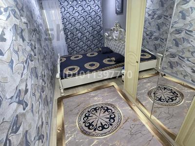 2-бөлмелі пәтер · 50 м² · 1/7 қабат, 7-й мкр 22 — Самолётик магазин Меркурий, бағасы: 2 000 〒 в Актау