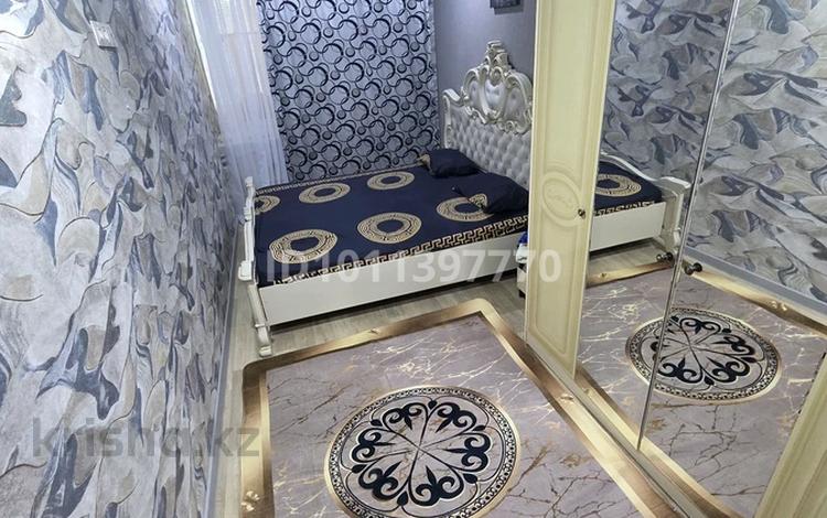 2-комнатная квартира · 50 м² · 1/7 этаж, 7-й мкр 22 — Самолётик магазин Меркурий за 2 000 ₸ в Актау — фото 2
