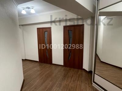 3-комнатная квартира · 124 м² · 5/15 этаж · помесячно, Толе би 273а — Сайрам за 350 000 〒 в Алматы, Алмалинский р-н