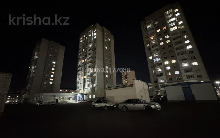 2-комнатная квартира, 67.3 м², 16/16 этаж, 6 мкр 12 за 22.5 млн 〒 в Талдыкоргане, мкр Болашак — фото 2