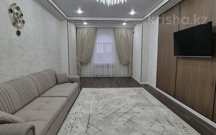 2-бөлмелі пәтер · 85 м² · 10/10 қабат, 17-ш/а. 24, бағасы: 300 000 ₸ в Актау, 17-й мкр — фото 2