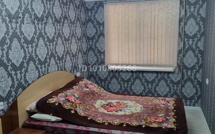 3-комнатная квартира · 57.7 м² · 1/5 этаж, улица Молдагуловой 4 — Угол Жангельдина и Молдагуловой улиц за 26 млн ₸ в Шымкенте, Аль-Фарабийский р-н — фото 2