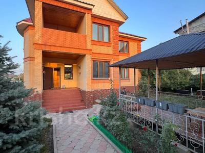Отдельный дом · 7 комнат · 385 м², мкр Баганашыл за 1.1 млн 〒 в Алматы, Бостандыкский р-н