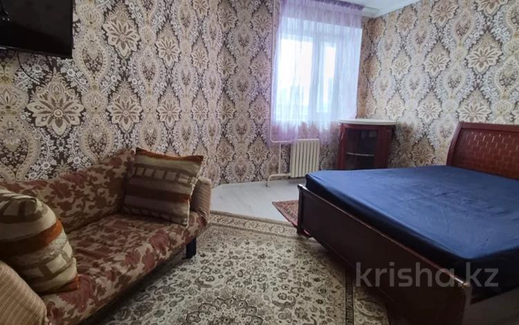 2-комнатная квартира · 70 м² · 6/10 этаж, Айтматова 36 за 300 000 ₸ в Астане, Нура р-н — фото 2