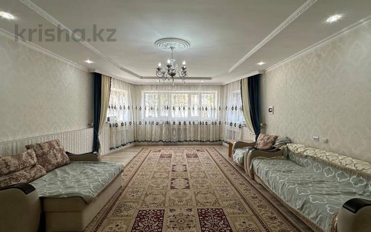 Отдельный дом • 8 комнат • 316 м² • 10 сот., Абылайхана за 100 млн 〒 в Астане, Алматы р-н — фото 2