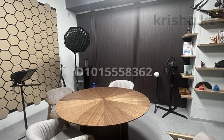Кабинеттер және жұмыс орындары, студиялар · 20 м², бағасы: 250 000 ₸ в Астане, Есильский р-н — фото 2