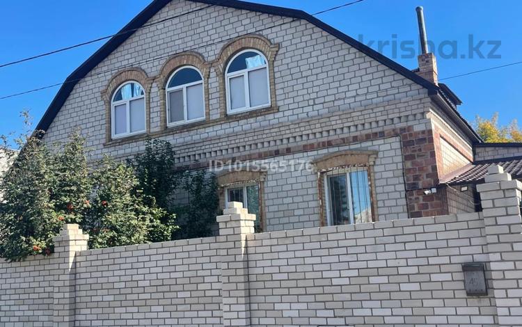 Жеке үй · 6 бөлме · 350 м² · 6 жүзд., Второй Павлодар, бағасы: 70 млн ₸ — фото 23