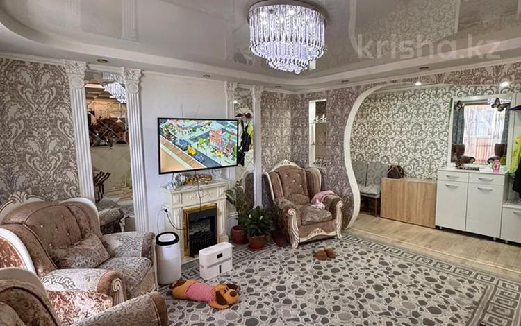 3-комнатная квартира · 66 м², Просп. Шакарима 20 за 28 млн ₸ в Семее, Красный Кордон — фото 12