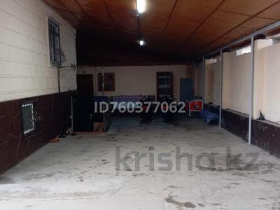 Отдельный дом · 7 комнат · 150 м² · 7 сот., Байтурсынова 63В — Аймаутова за 34 млн 〒 в Каскелене