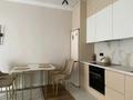 2-комнатная квартира · 42 м² · 2/9 этаж, Шамши Калдаяков 40, 40/1, 40/2 за 300 000 ₸ в Астане, Сарайшык р-н — фото 2
